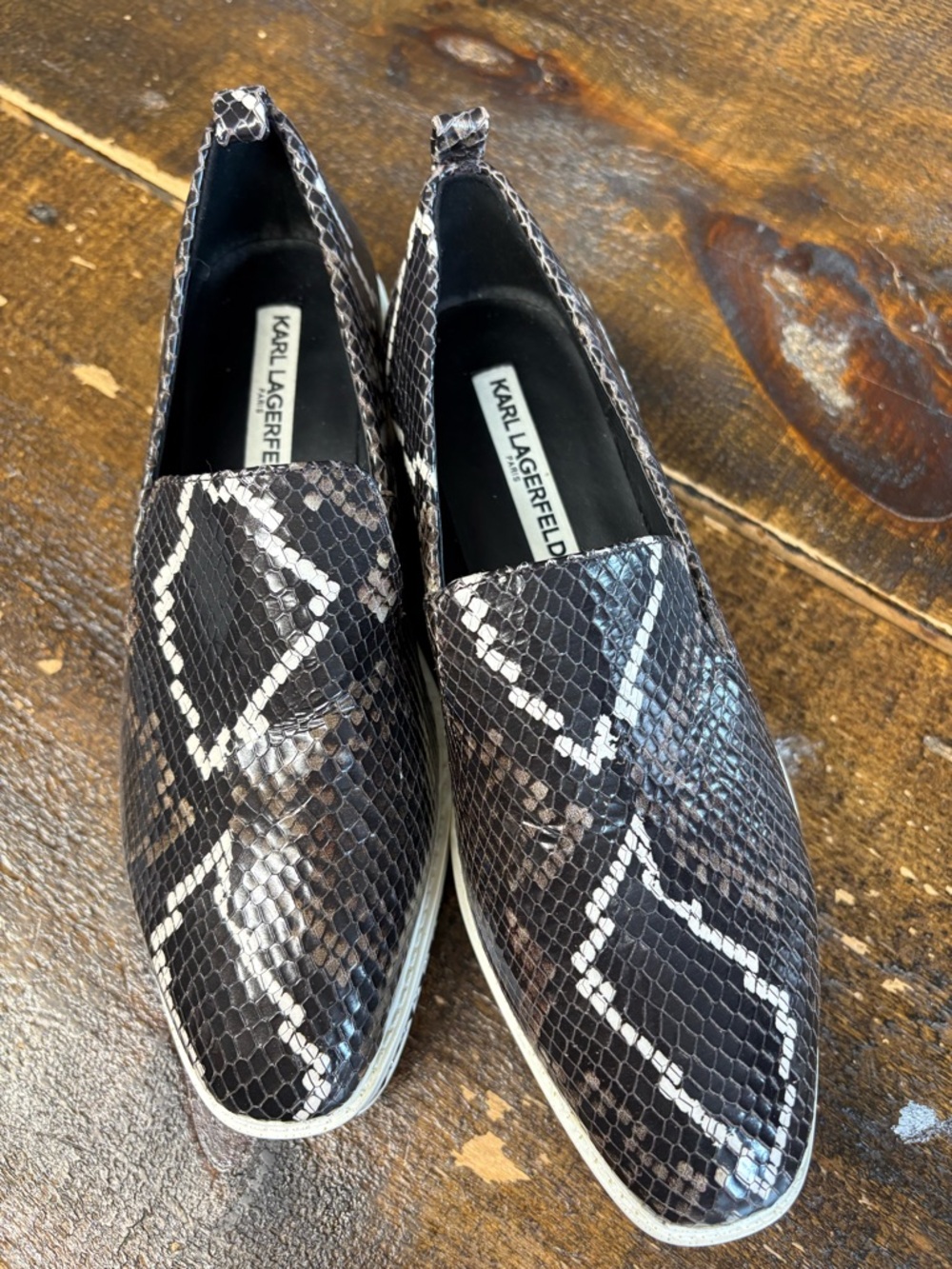 Karl Lagerfeld Black & Gray Snake-Print Slip-On Loafers